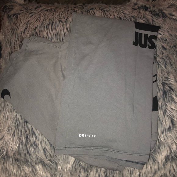 Dri-fit just money Nike shirt - Picture 3 of 4